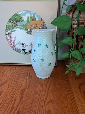Belleek White Ceramic Vase with Green Clover Motif